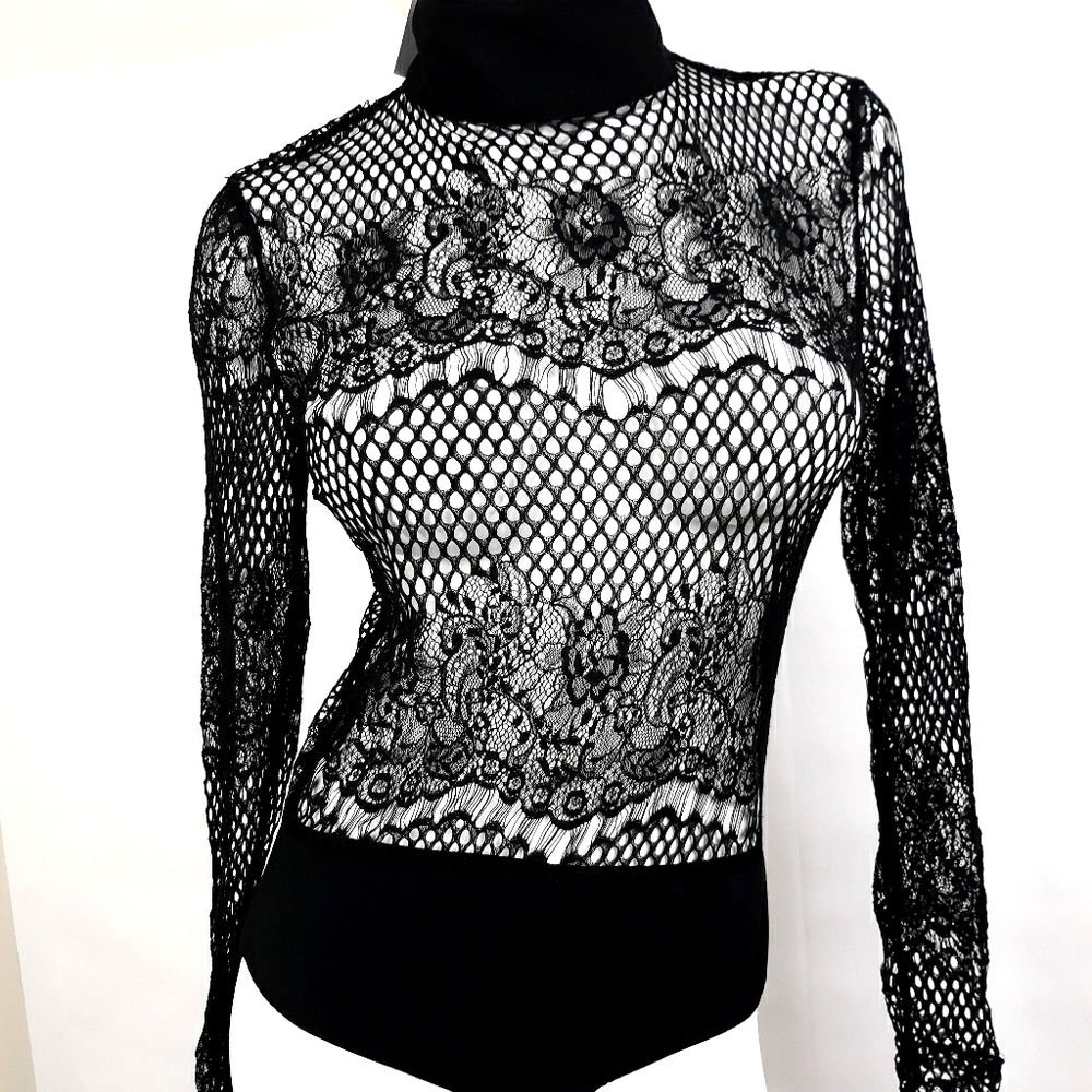 NWT $108 U.S. 8 Bohemian Bodysuit Black Sheer Lace Upper Keyhole Back Layering
